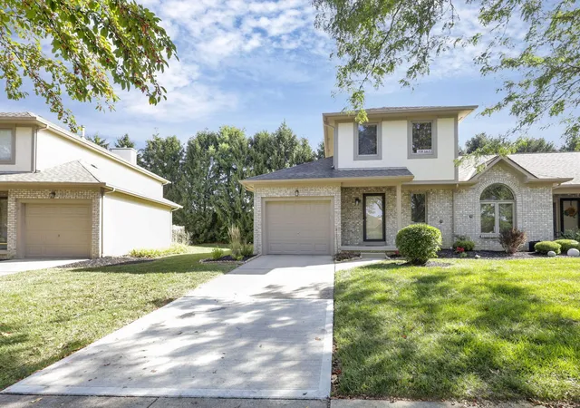 Photo 2 of Condo for sale at 4836 Bay Grv Ct, Groveport, OH 43125 | MLS# 226012456 | Listing updated on 2026-10-06