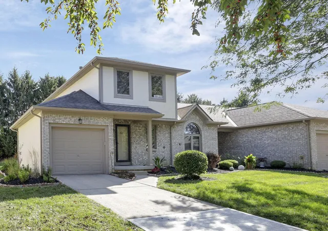 Listing Photo 4 - Condo for sale in building located at 4836 Bay Grv Ct, Groveport, OH 80643