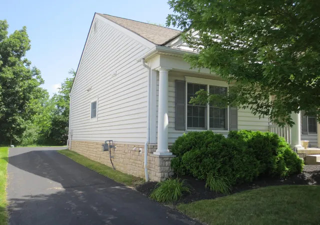 Homes for sale in New Albany, OH | 6926 Camden Dr, New Albany, OH 43054 | MLS# 226024310