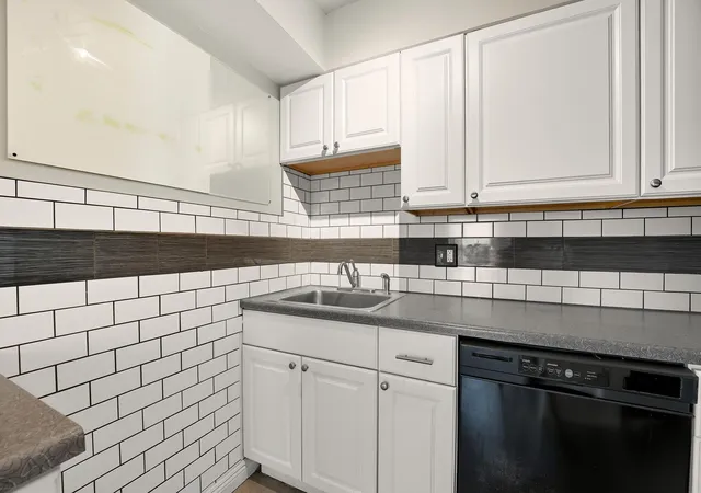 5th image of 5366 Yorkshire Vill Ln, Columbus, OH 43232