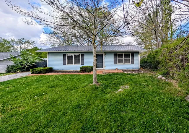 Homes for sale in Johnstown, OH | 227 W Jersey St, Johnstown, OH 43031 | MLS# 226013057