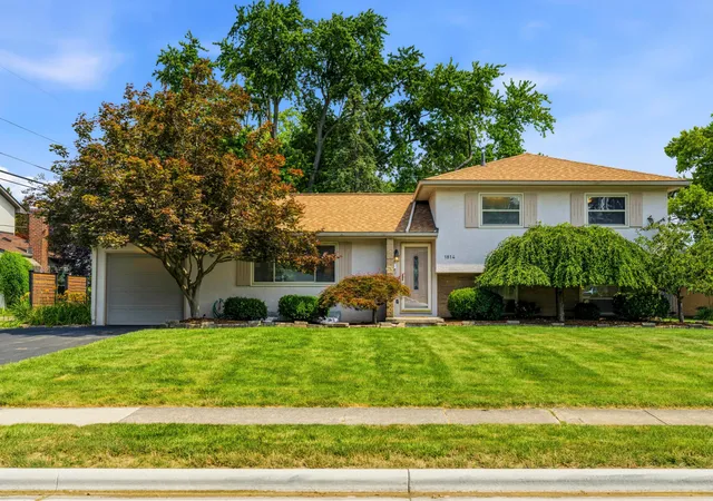 Homes for sale in Upper Arlington, OH | 1814 Millwood Dr, Upper Arlington, OH 43221 | MLS# 226025648