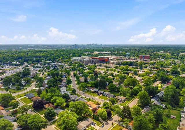 Homes for sale in Upper Arlington, OH | 1814 Millwood Dr, Upper Arlington, OH 43221 | MLS# 226025648