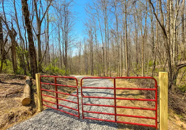 3rd image of 0 Stockdale Ln #(Tract 5 at Muskingum Woods), Zanesville, OH 43701 | MLS# 226012944