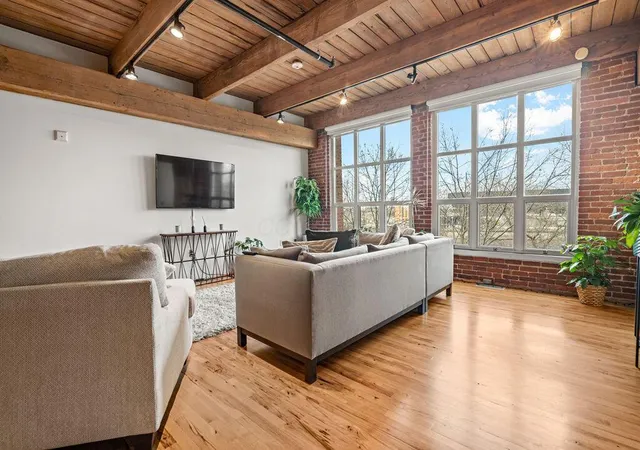 3rd image of 448 W Nationwide Blvd #307, Columbus, OH 43215 | MLS# 226012953