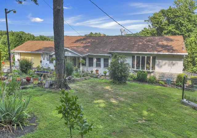 Photo 1 of Single family home for sale at 8879 National Rd Se, Thornville, OH 43076 | MLS# 226026700 | Listing updated on 2026-09-03