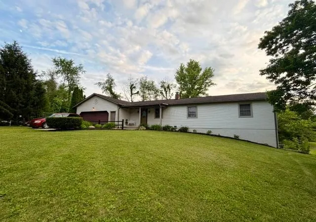 Homes for sale in Newark, OH | 5500 Linnville Rd, Newark, OH 43055 | MLS# 226013231