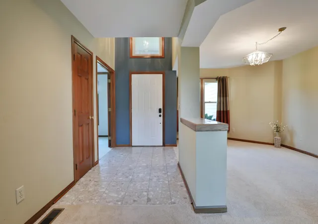 4th image of 1048 Arcaro Dr, Gahanna, OH 43230 | MLS# 226023039