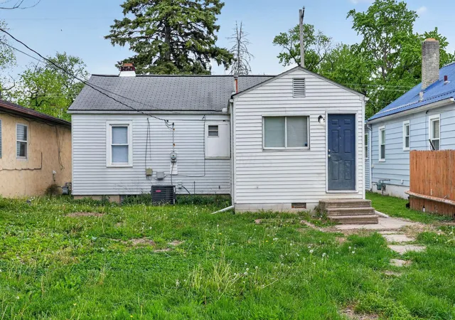 Homes for sale in Columbus, OH | 2899 Mcguffey Rd, Columbus, OH 43224 | MLS# 226013682