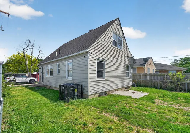 Homes for sale in Columbus, OH | 771 S Hampton Rd, Columbus, OH 43227 | MLS# 226015005