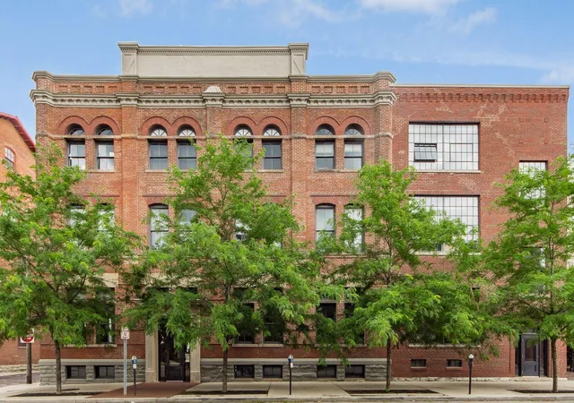 2nd image of 570 S Front St #211, Columbus, OH 43215 | MLS# 226013322