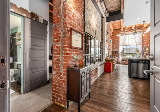 5th image of 570 S Front St #211, Columbus, OH 43215 | MLS# 226013322