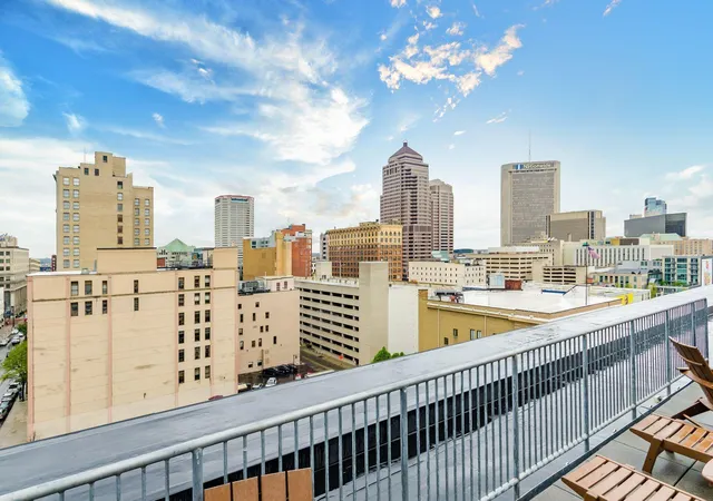 2nd image of 100 E Gay St, Columbus, OH 43215