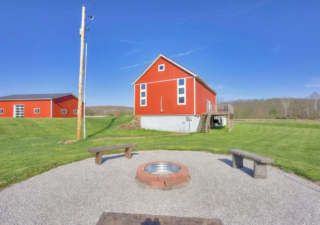 Homes for sale in Mount Vernon, OH | 13699 Vincent Rd, Mount Vernon, OH 43050 | MLS# 226013389