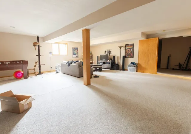 Homes for sale in Granville, OH | 117 Glyn Tawel Dr, Granville, OH 43023 | MLS# 226014774