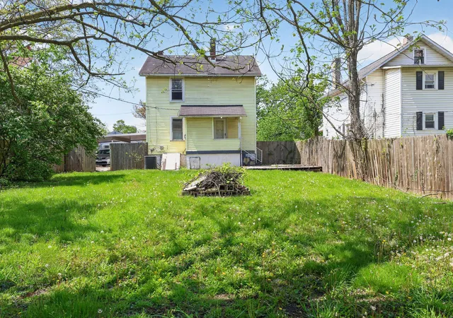 Homes for sale in Columbus, OH | 2448 Parkwood Ave, Columbus, OH 43211 | MLS# 226013750