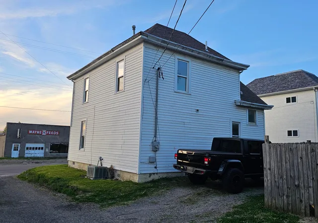 5th image of 117 W Paint St, Washington Court House, OH 43160 | MLS# 226013453