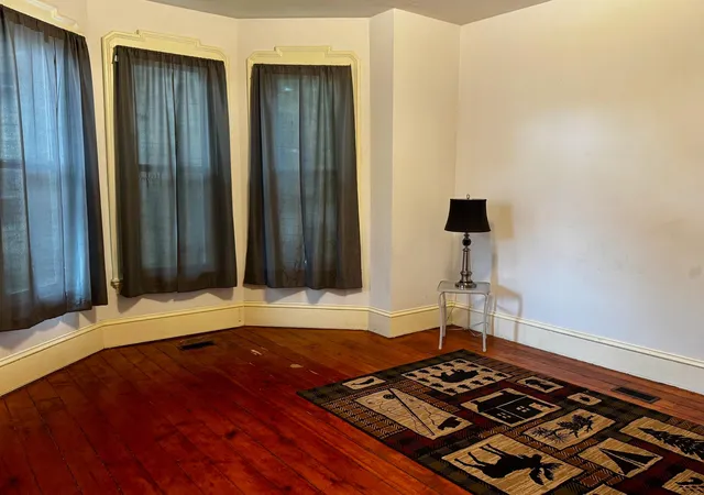 Listing Photo 4 - Condo for sale in building located at 338 E Mulberry St, Lancaster, OH 43130