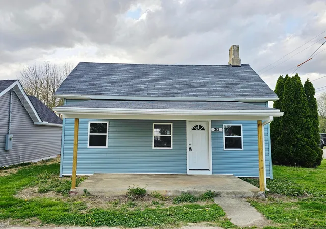 Homes for sale in Bloomingburg, OH | 30 Market St, Bloomingburg, OH 43106 | MLS# 226013574
