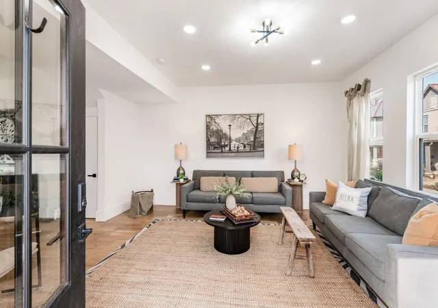 Photo 3 of Single family home for sale at 263 S 20th Street, Columbus, OH 43205 | MLS# 226022785 | Listing updated on 2026-07-29