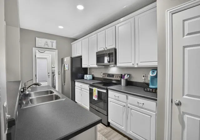 Homes for sale in Blacklick, OH | 7911 Ashenden Dr, Blacklick, OH 43004 | MLS# 226023915