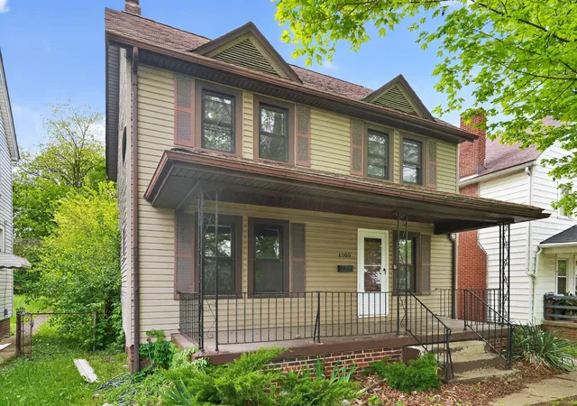 2nd image of 1105 Kelton Ave, Columbus, OH 43206 | MLS# 226015006