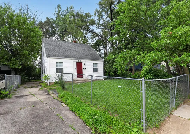 Homes for sale in Columbus, OH | 2579 Lexington Ave, Columbus, OH 43211 | MLS# 226016082