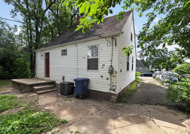 Homes for sale in Columbus, OH | 2579 Lexington Ave, Columbus, OH 43211 | MLS# 226016082