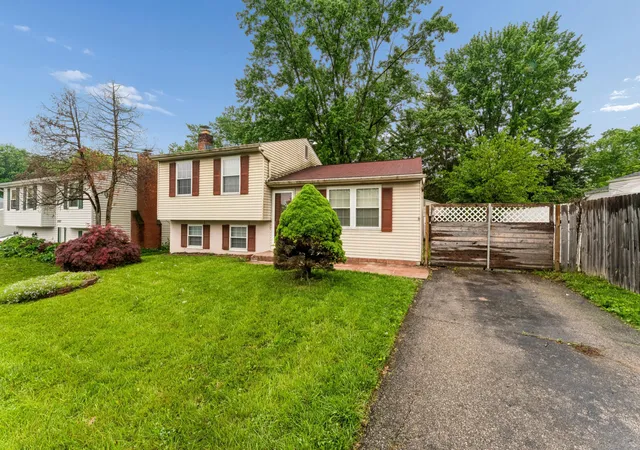 Homes for sale in Columbus, OH | 4171 Jonquil St, Columbus, OH 43224 | MLS# 226013998