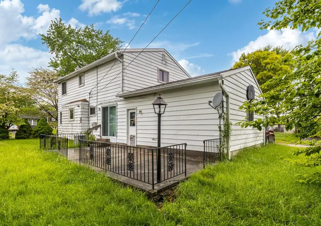 Photo 32 of Single family home for sale at 5203 Quincy Dr, Columbus, OH 43232 | MLS# 226014021 | Listing updated on 2026-09-23