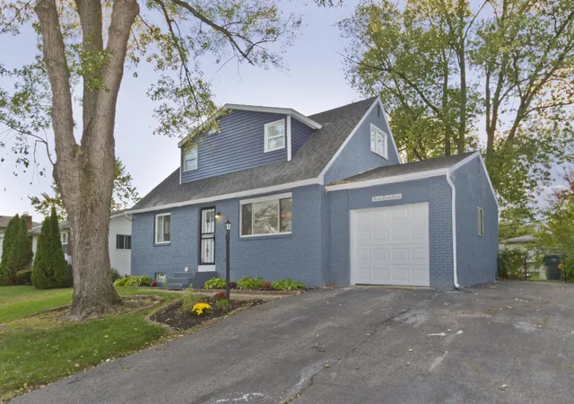 Homes for sale in Columbus, OH | 2087 Seaforth Pl, Columbus, OH 43232 | MLS# 226014609