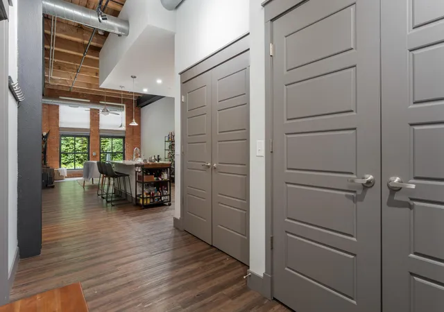 5th image of 570 S Front St #114, Columbus, OH 43215 | MLS# 226015447