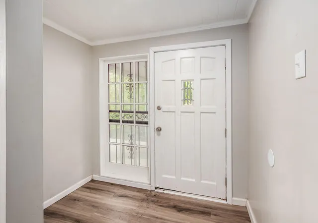 Photo 4 of Single family home for sale at 2471 Sunbury Rd, Columbus, OH 43219 | MLS# 226014850 | Listing updated on 2026-10-02