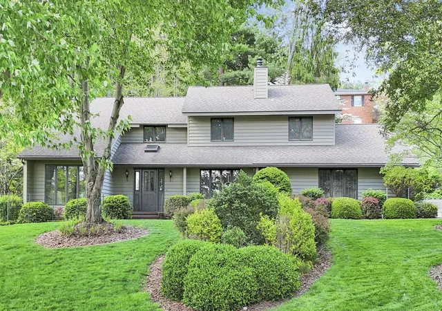 1st image of 689 Howell Dr, Newark, OH 43055 | MLS# 226030533