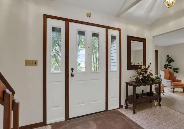 2nd image of 689 Howell Dr, Newark, OH 43055 | MLS# 226030533