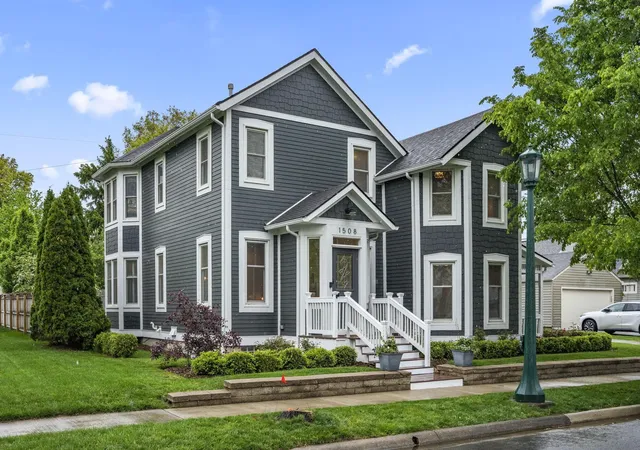 Homes for sale in Columbus, OH | 1508 Barrington Rd, Columbus, OH 43221 | MLS# 226016102