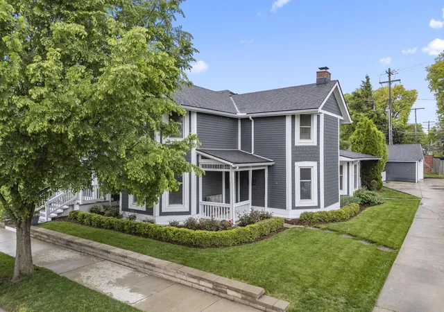 Homes for sale in Columbus, OH | 1508 Barrington Rd, Columbus, OH 43221 | MLS# 226016102
