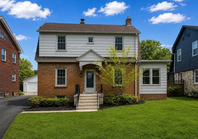Homes for sale in Bexley, OH | 2449 Dale Ave, Bexley, OH 43209 | MLS# 226014497