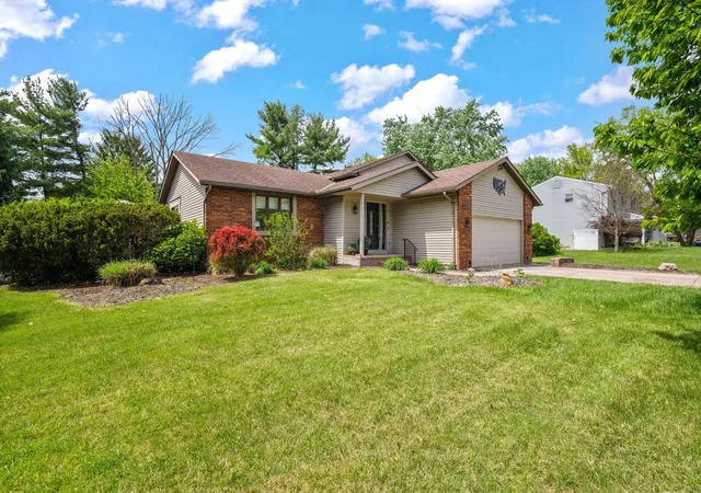 Homes for sale in Pickerington, OH | 11655 E Eastmeadow Ct, Pickerington, OH 43147 | MLS# 226014495