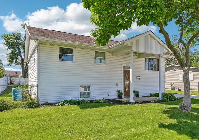 Photo 3 of Single family home for sale at 5120 Fairlane Rd, Columbus, OH 43207 | MLS# 226014366 | Listing updated on 2026-07-29