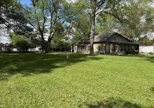 3rd image of 1896 Dyer Rd, Grove City, OH 43123 | MLS# 226014468