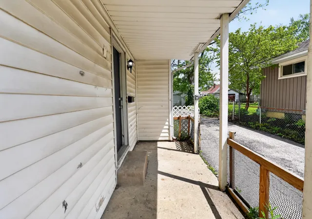 Homes for sale in Columbus, OH | 3028 Hiawatha St, Columbus, OH 43224 | MLS# 226015009