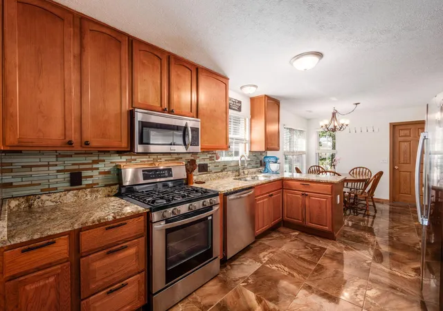 image of 6865 Manor Crest Ln, Canal Winchester, OH 43110 | MLS# 226014503