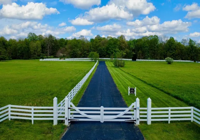 4th image of 5000 Kitzmiller Rd, New Albany, OH 43054 | MLS# 226015216