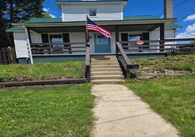 Homes for sale in Jackson, OH | 2 E Vine St, Jackson, OH 45640 | MLS# 226014986