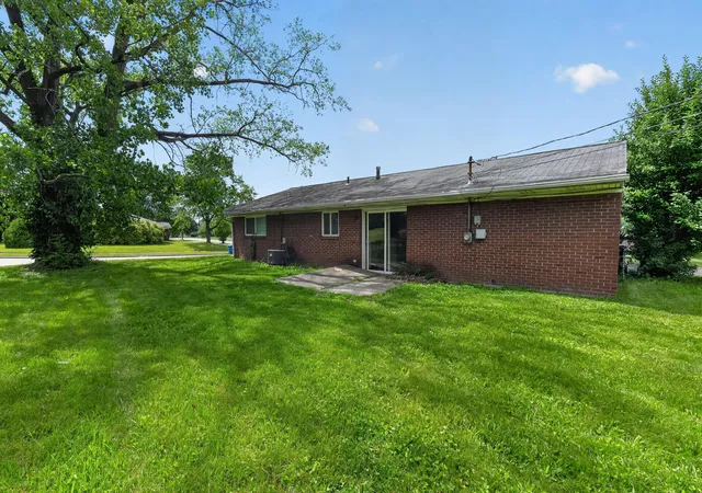 Photo 3 of Sale Pending at 74 Huber Village Blvd, Westerville, OH 43081 | MLS# 226017757 | Listing updated on 2026-09-04
