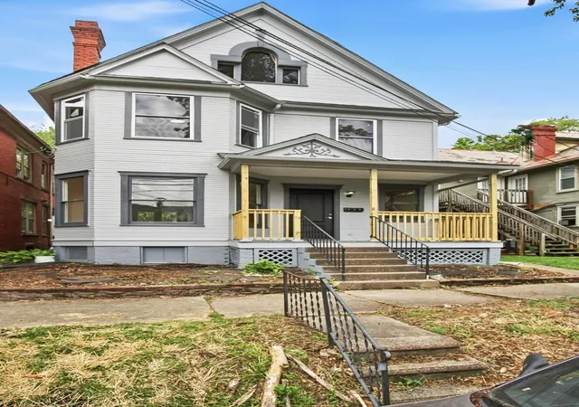1st image of 213 E Montgomery St, Marietta, OH 45750 | MLS# 226014830