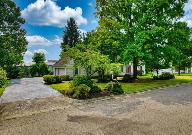 2nd image of 670 Carriage Ct, Newark, OH 43055 | MLS# 226028957