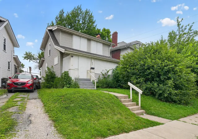 3rd image of 431 Columbian Ave, Columbus, OH 43223 | MLS# 226022887