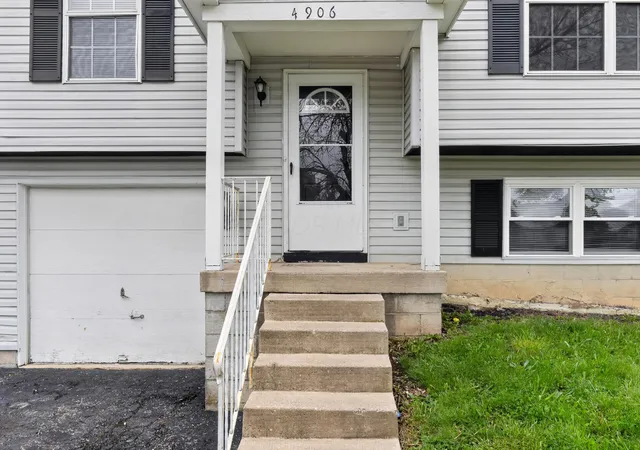 Photo 4 of Sale Pending at 4906 River Trl Ct, Columbus, OH 43228 | MLS# 226015490 | Listing updated on 2026-06-30